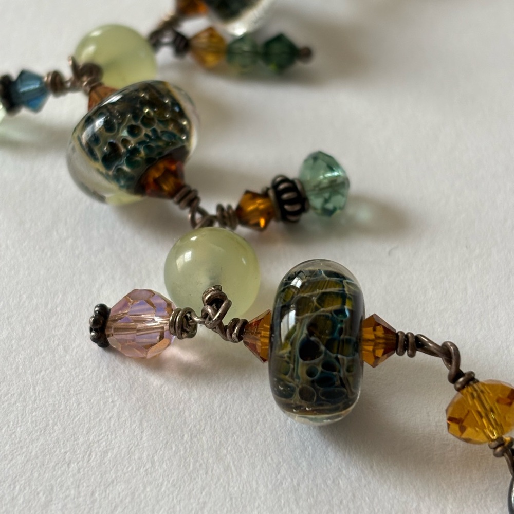 Green Glass Bead Heart Toggle Bracelet - Picture 2 of 4